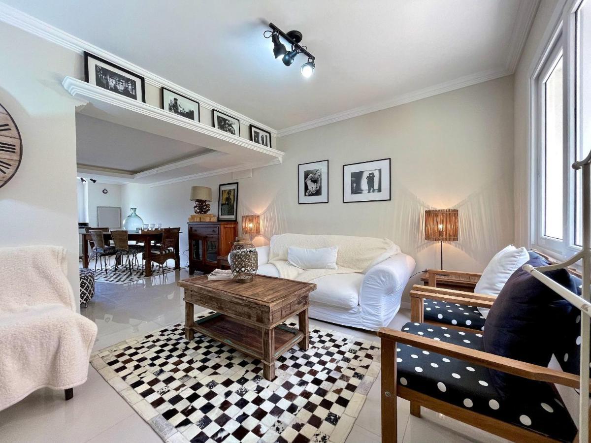 Casa Triplex 3 Dorm A 6Qd Rua Coberta Канела Экстерьер фото