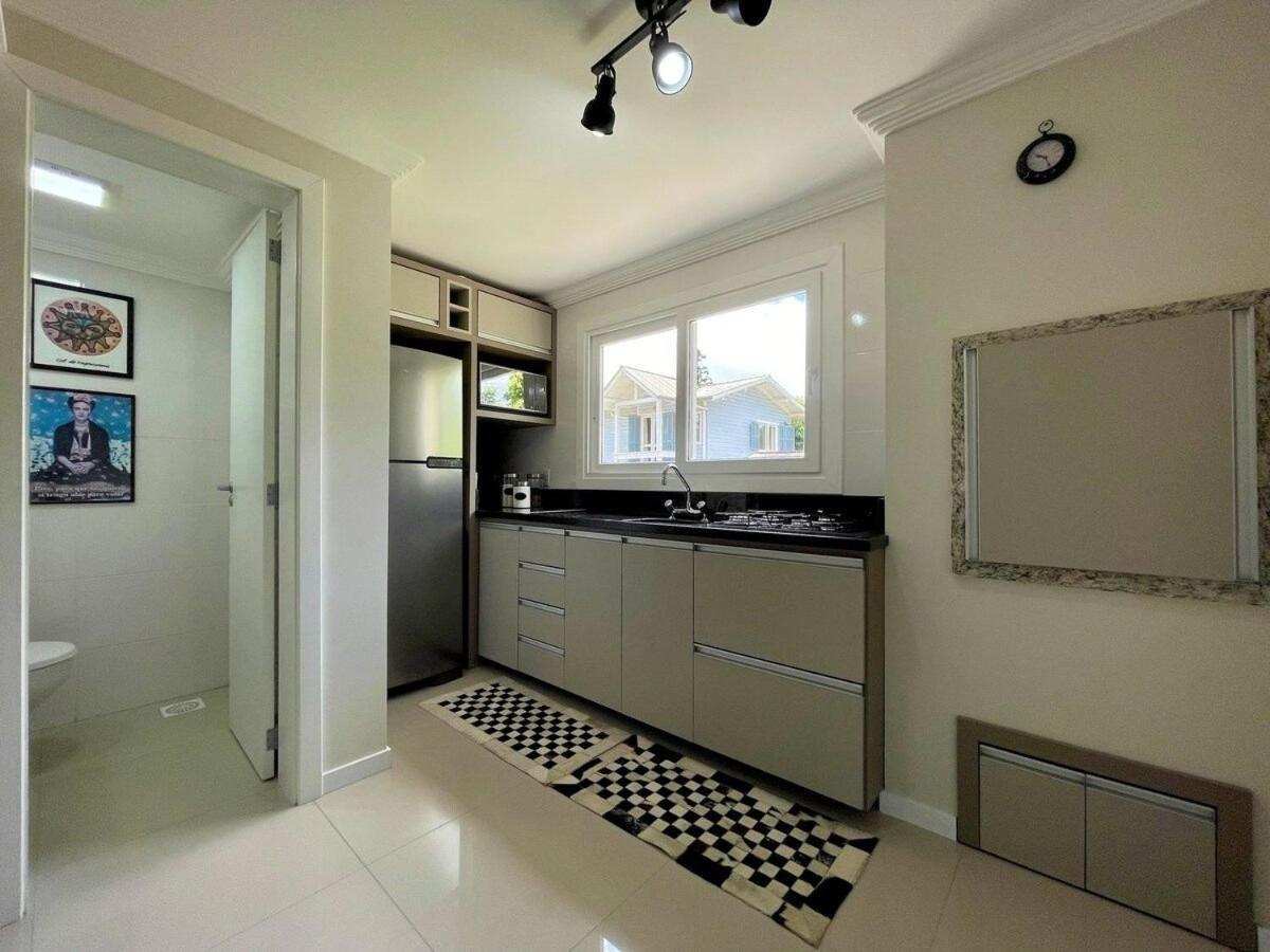Casa Triplex 3 Dorm A 6Qd Rua Coberta Канела Экстерьер фото